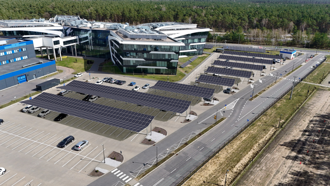 Moduly-PV-parking